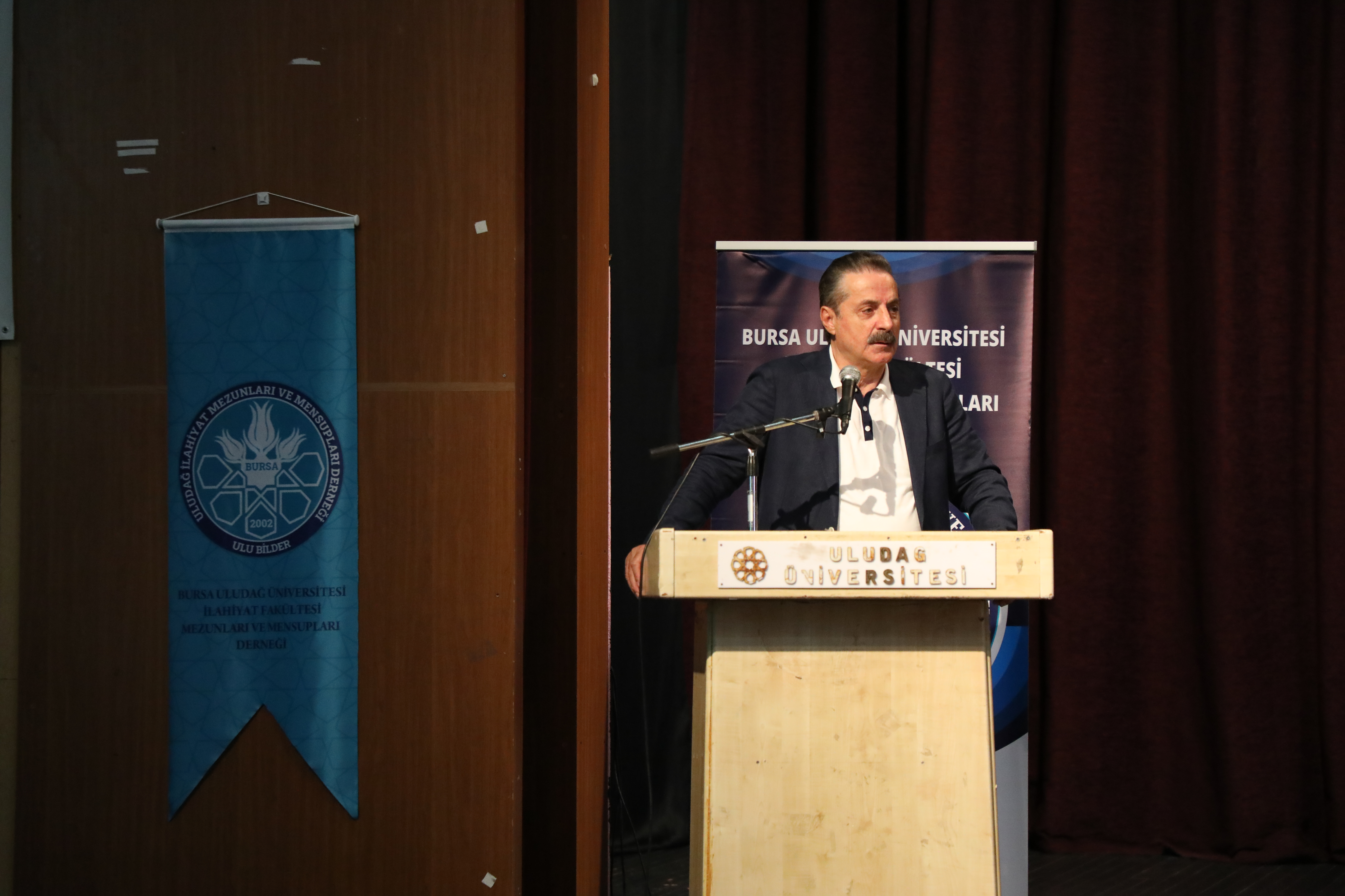 Bursa Uludağ Üniversitesi İlahiyat Fakültesi Mezunları Aynı Çatı Altında Buluştu